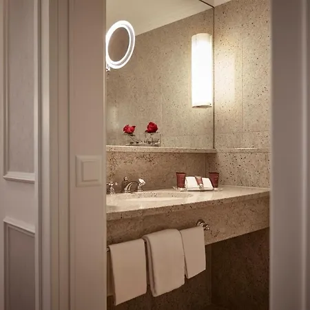 The Dufour By Schweizerhof Hotel