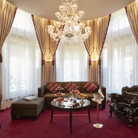 Szálloda The Dufour By Schweizerhof 5*