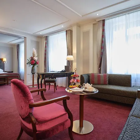 酒店 The Dufour By Schweizerhof 5*
