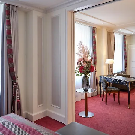 The Dufour By Schweizerhof Hotel